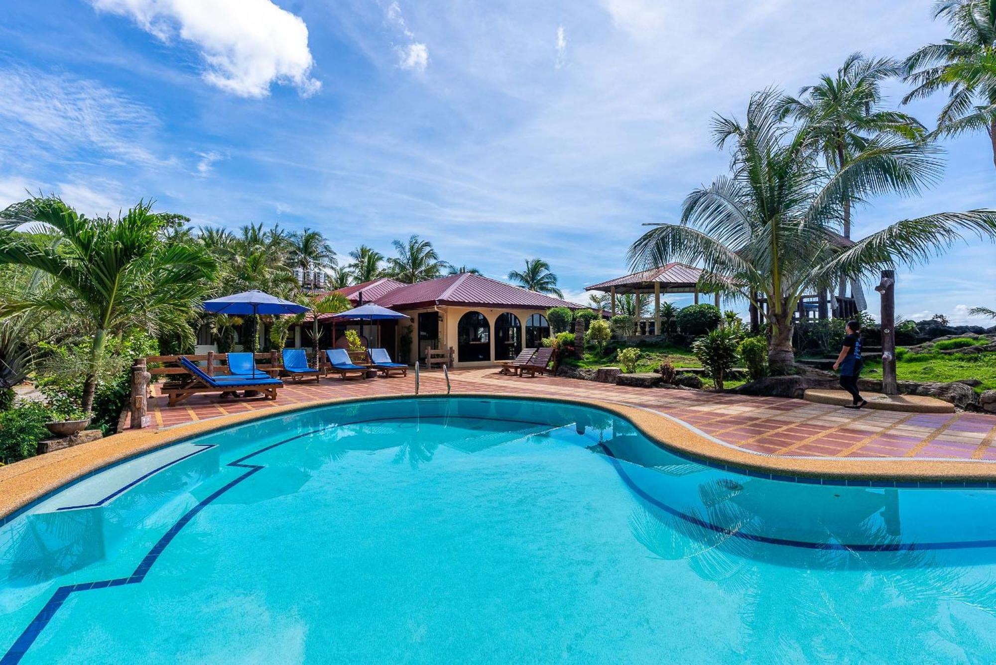 Blue Star Dive And Resort Anda  Exterior photo